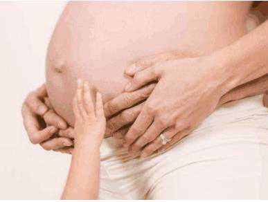天津捐卵代怀孕条件,做试管婴儿生的孩子和正常